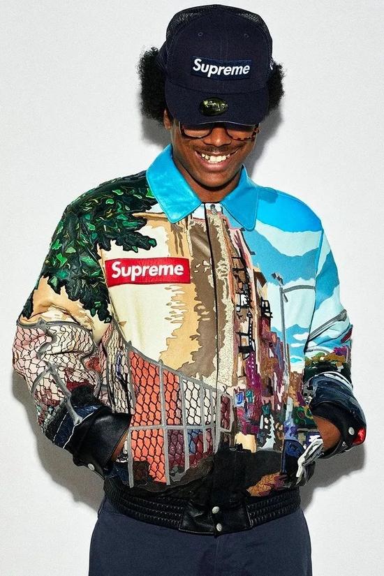 缔造出 Supreme「天价夹克」的传奇设计师