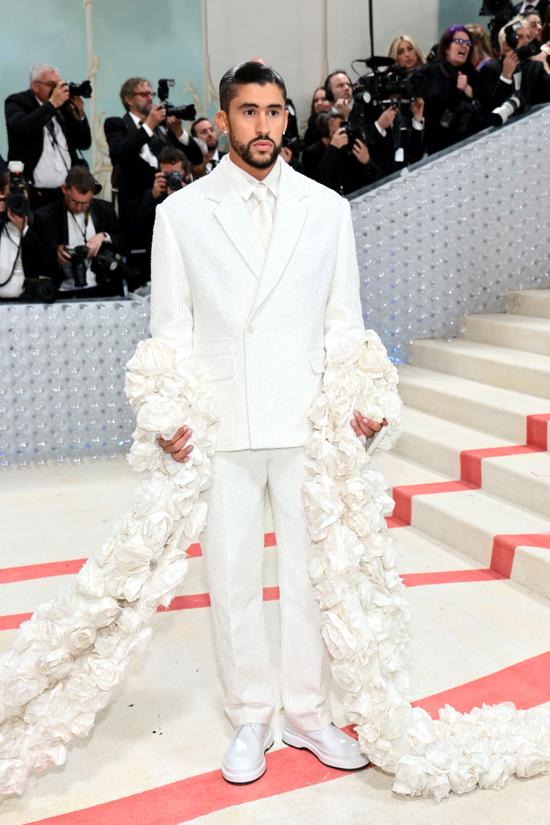 Bad Bunny / Via JJ JARED