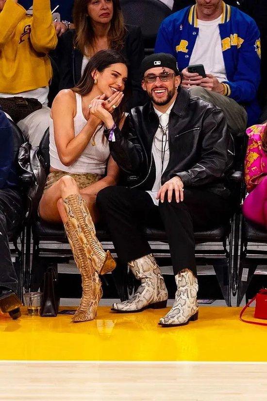Kendall Jenner & Bad Bunny / Via VOGUE