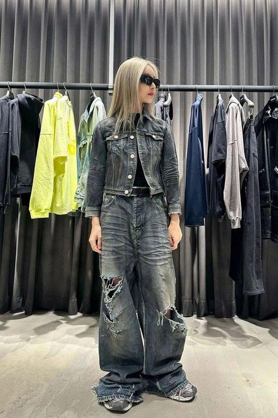 BALENCIAGA BAGGY DENIM 造型驾驭 | Via Instagram @dongho_svbm & Instagram @hwng_archive