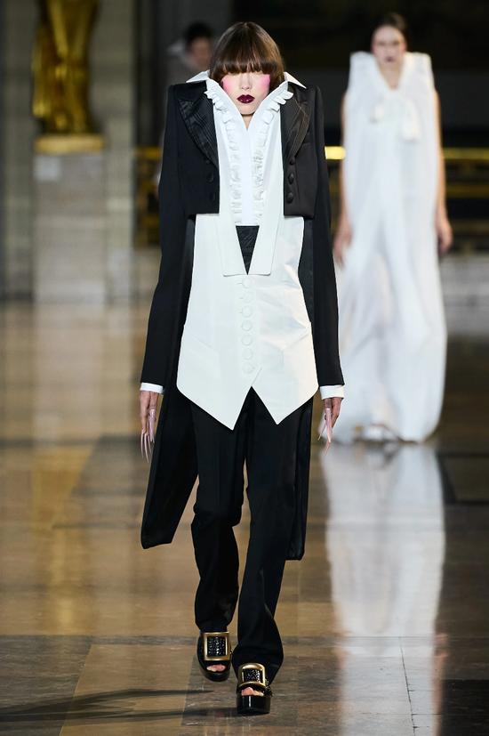 Viktor&Rolf 2022 春夏高级定制系列