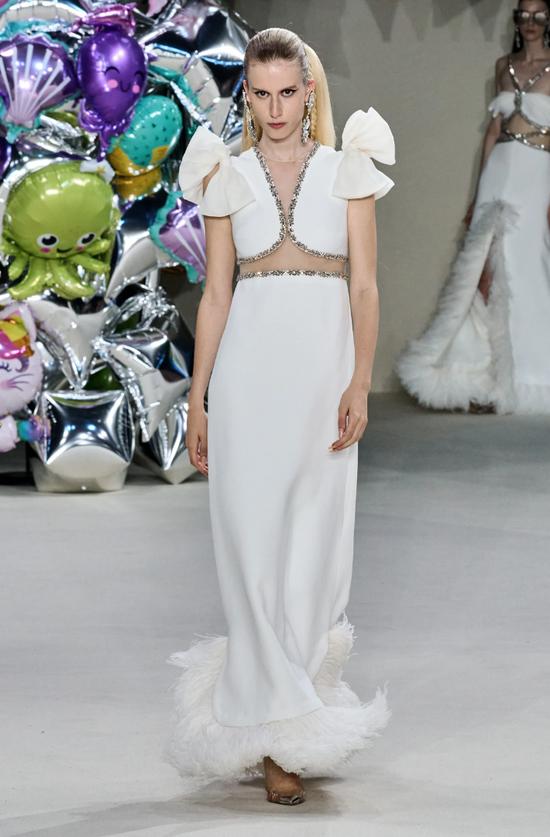 Giambattista Valli FALL 2022 COUTURE