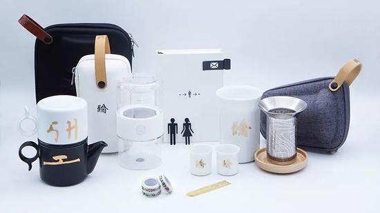 “徐冰:思想与方法”限量艺术商品