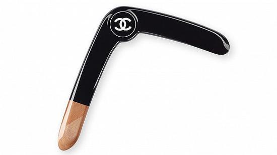 CHANEL 2017春夏系列中的回力镖