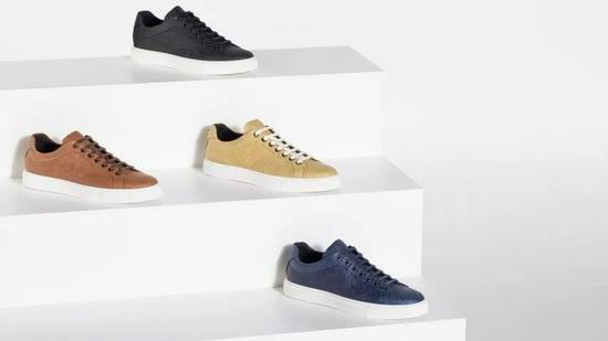 Hugo Boss 使用 Piñatex 材料制作的环保鞋履