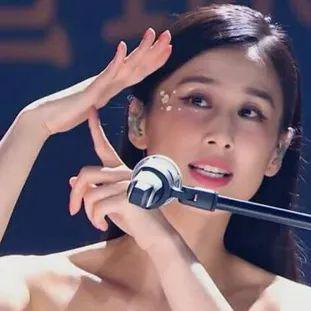 cr《乘风破浪的姐姐》(下同)