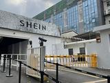 SHEIN在全球每天卖数千万美元的秘密，藏在广州300多家工厂里