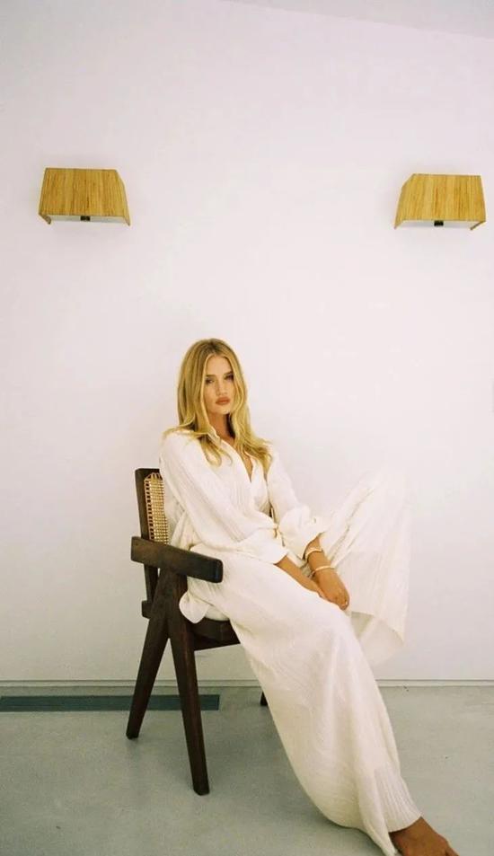 ▲Rosie Huntington-Whiteley