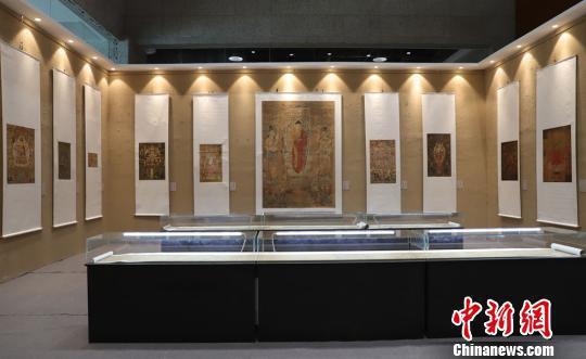 9月2日,“‘到世界找敦煌’——敦煌流散海外精品文物复制展”正在甘肃敦煌国际会展中心展出。这些原作收藏于大英博物馆、英国国家图书馆、法国国家图书馆、法国巴黎吉美博物馆等海外收藏机构。 丁小岚 摄