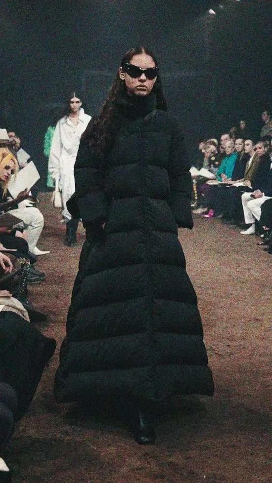 Balenciaga 2022秋季系列