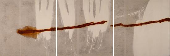 《白色区域》,2010,压克力、油彩、铁锈、蜡/纸裱于画布,300x100公分