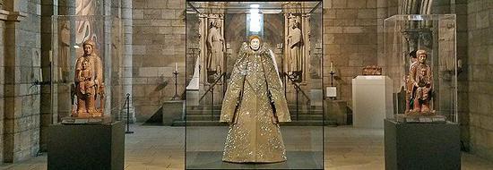 “神圣凡体”主题时装展。图片来源:The Metropolitan Museum of Art
