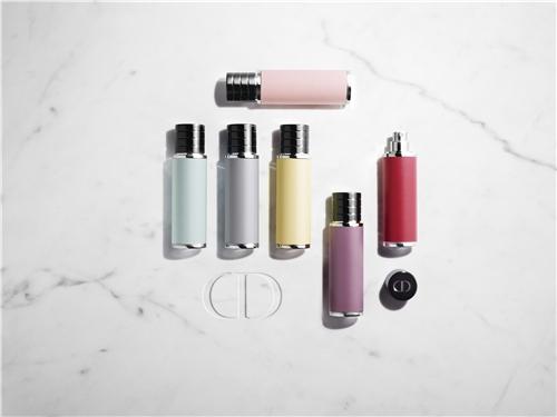 DIOR迪奥香氛世家典藏系列随行香氛皮套 RMB850