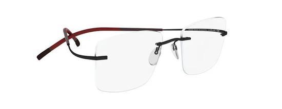 奥地利品牌 Silhouette 的 TMA 型号只有1.8克重