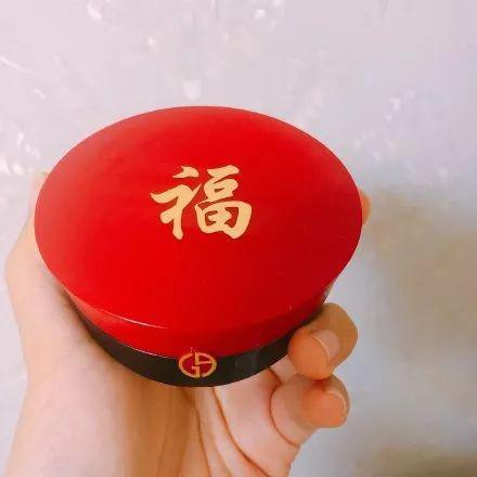 cr:微博@口红黑帮