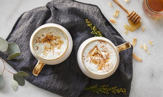 高颜值杯子配健康奶茶 图片源自www.russellhobbs. com