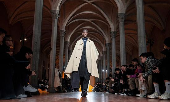 Via Fashionnetwork
