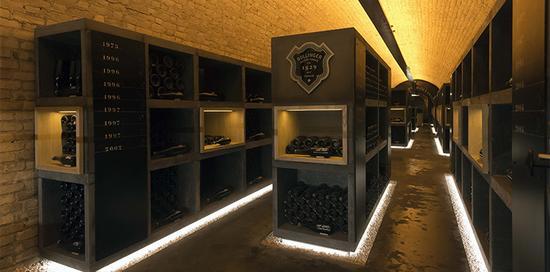 图片来源:Champgne-Bollinger
