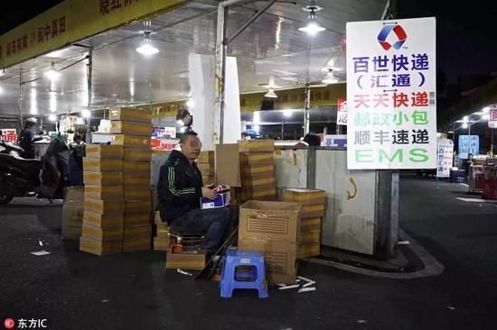 莆田异地上线的快递,晚上满大街都是