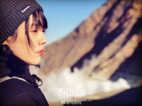 度假堪比拍大片,明星“游客照”都太美了