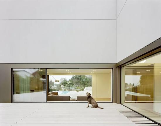 Pic | www.static.dezeen.com