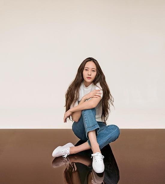 Keds 品牌代言人Krystal Jung郑秀晶 演绎Champion经典系列