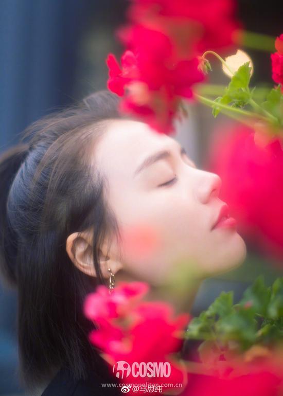 度假堪比拍大片,明星“游客照”都太美了