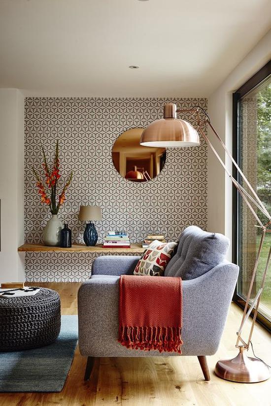 金属落地灯具 图片来源自decordove 。