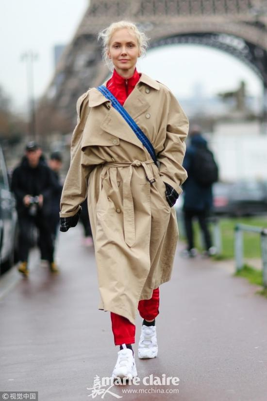 冬日百搭不仅是黑白配 还有高冷卡其mix热辣红