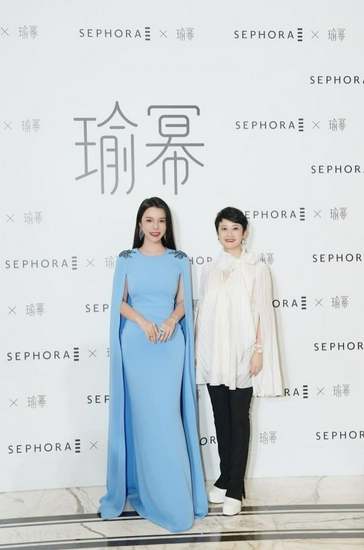 瑜幂品牌创始人余晚晚(Wendy Yu)与丝芙兰大中华区总经理陈冰(Maggie Chan)