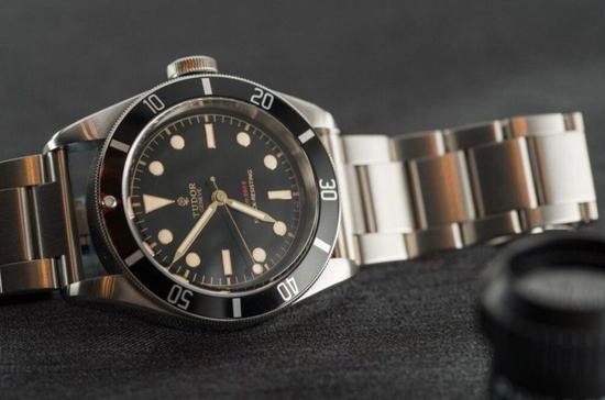 帝舵启承碧湾一号(Heritage Black Bay One)