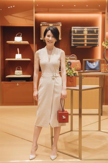 著名演员俞飞鸿参观摩奈MOYNAT王府中环精品店