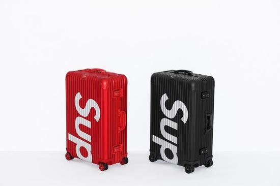 Rimowa X Supreme合作款