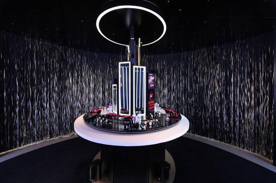 黑风尚星球-黑闪店