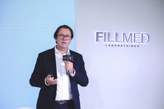 03。 FILLMED LABORATOIRES首席执行官Christopher Foucher先生现场传达品牌全新概念
