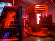 魔都空降时尚潮流创意品牌F/FFFFFF「THE RED HOUSE」主题快闪店