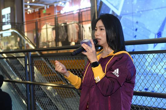 阿迪达斯亚太及大中华区高级沟通总监 – Sancia Zheng致辞