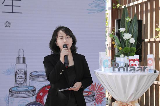 皮肤科医生白倩倩女士和媒体嘉宾分享秋冬季护肤理念