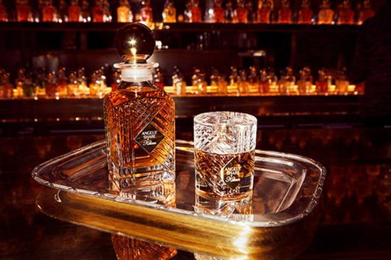 KILIAN凯利安Angles’ Share天使之享,燃烧迷醉欲望(50ml 1,800元;250ml 6,250元)
