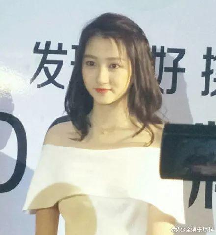 关晓彤生图