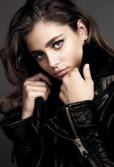 LANCOME兰蔻全球代言人泰勒·希尔(Taylor Hill)