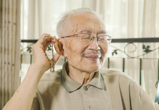 冷豫民老先生和他的真力时三问怀表