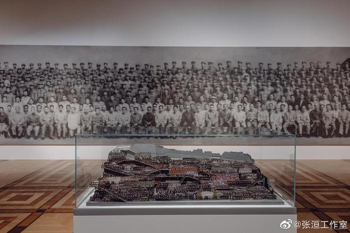 图片由@藝術門画廊PearlLamGalleries 和@张洹工作室 提供 ,摄影 | Alexander Murashkin