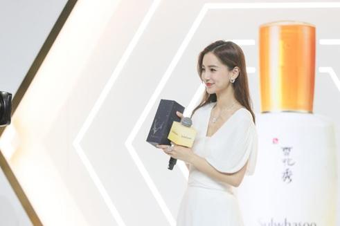 女神Angelababy线上云宠粉