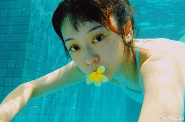 陈意涵水下自拍