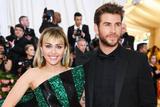 Miley CyrusLiam HemsworthЯMet Gala̺