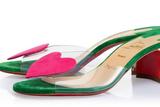 װ Christian Louboutin