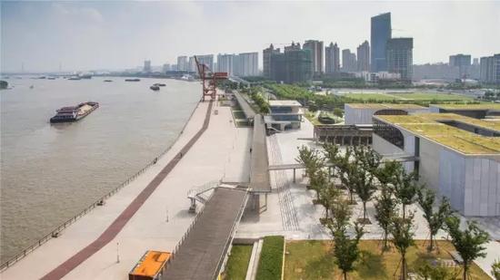 上海西岸-高架步道