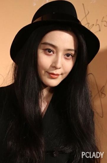 乌黑蓬松的大长发