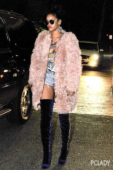 蕾哈娜(Rihanna)街拍照